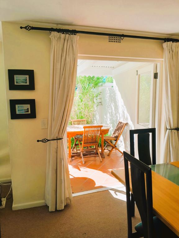 3 Bedroom Property for Sale in River Club Western Cape